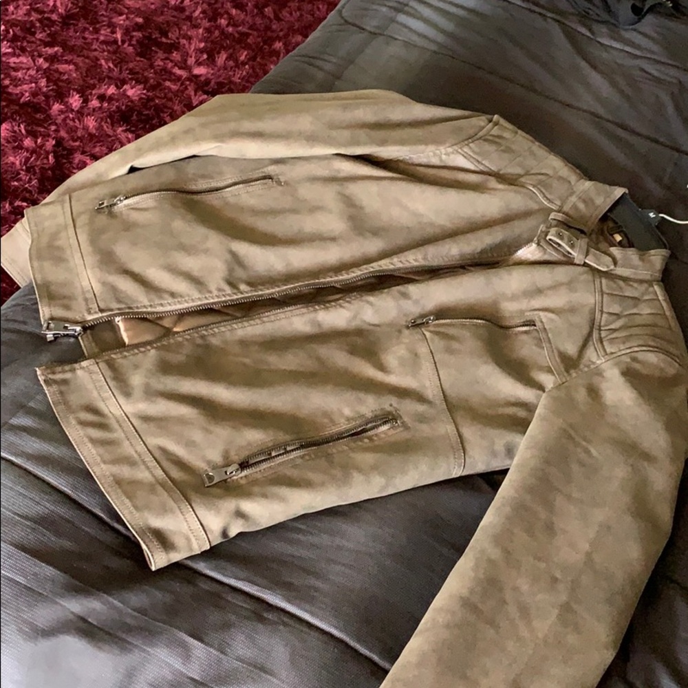 NWOT guess leather jacket